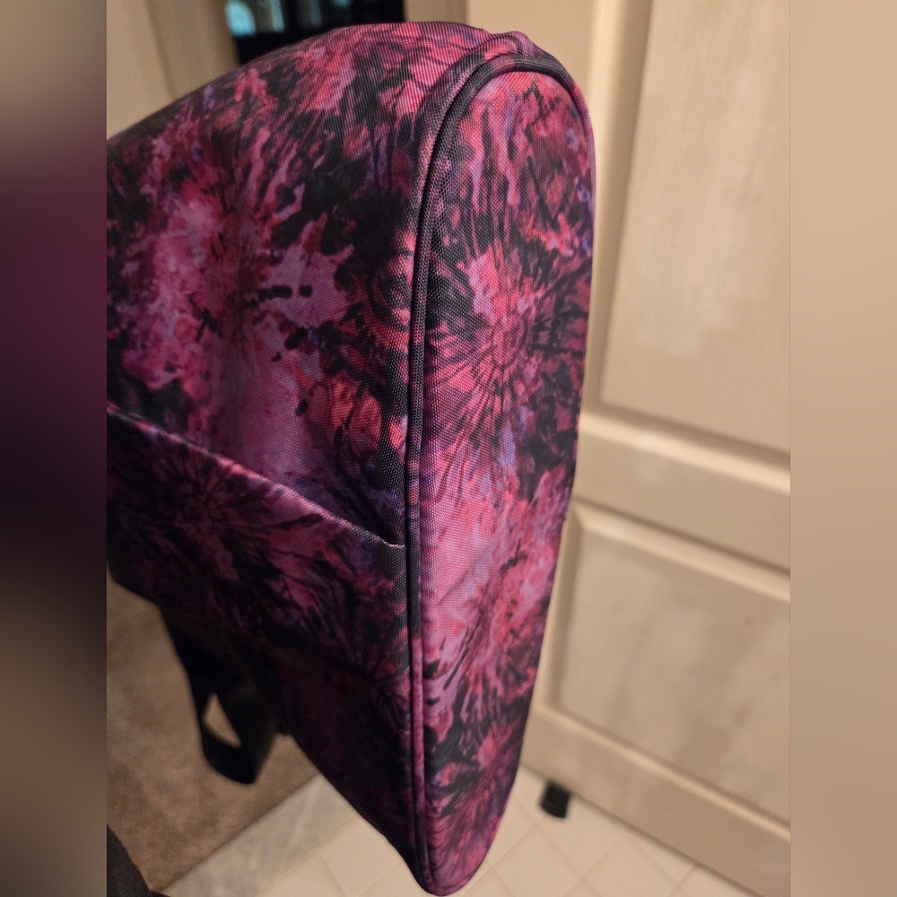 Baggallini Sorrento RFID Hobo Bag in Orchid Tie-Dye - Picture 9 of 9